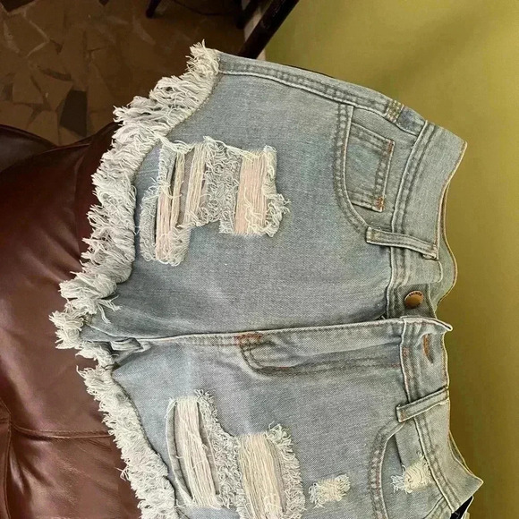 Women’s Shorts - Picture 4 of 7